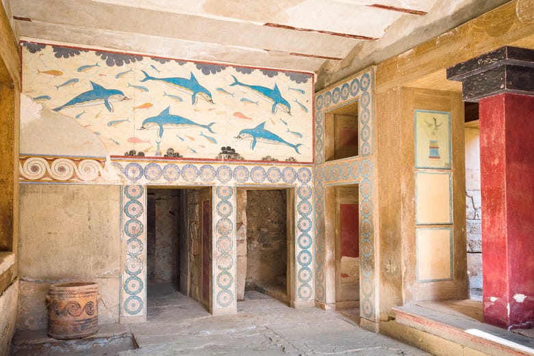 No interior do Palácio de Knossos