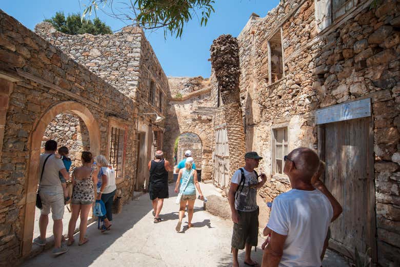 Passeggiando a Spinalonga