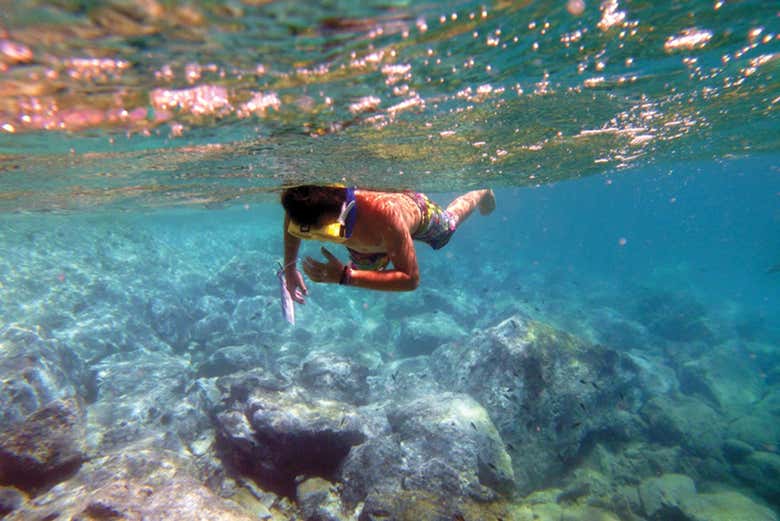 Facendo snorkeling