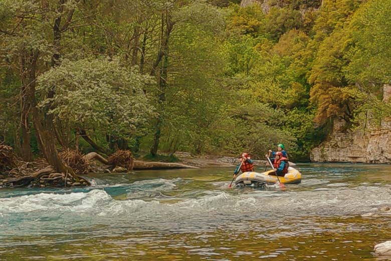 Vous pagayerez au milieu d'un paysage magnifique