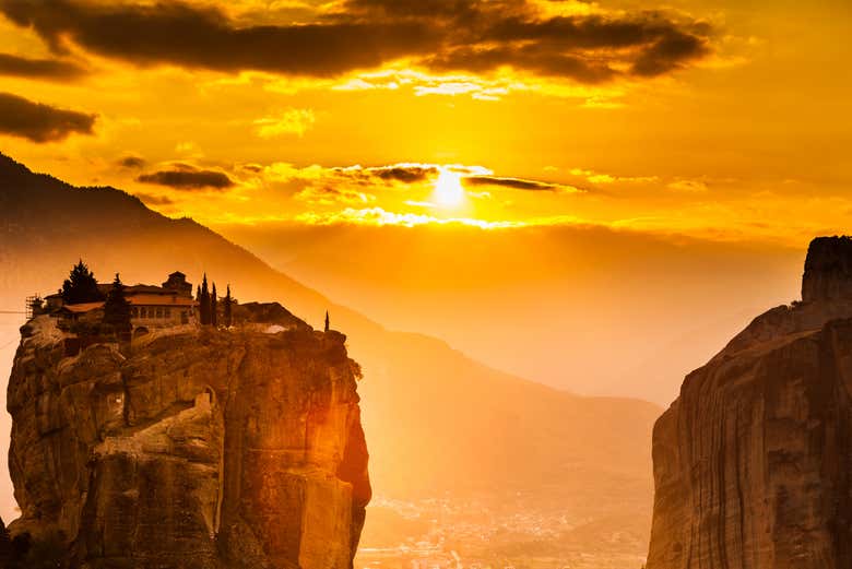 Metéora ao entardecer