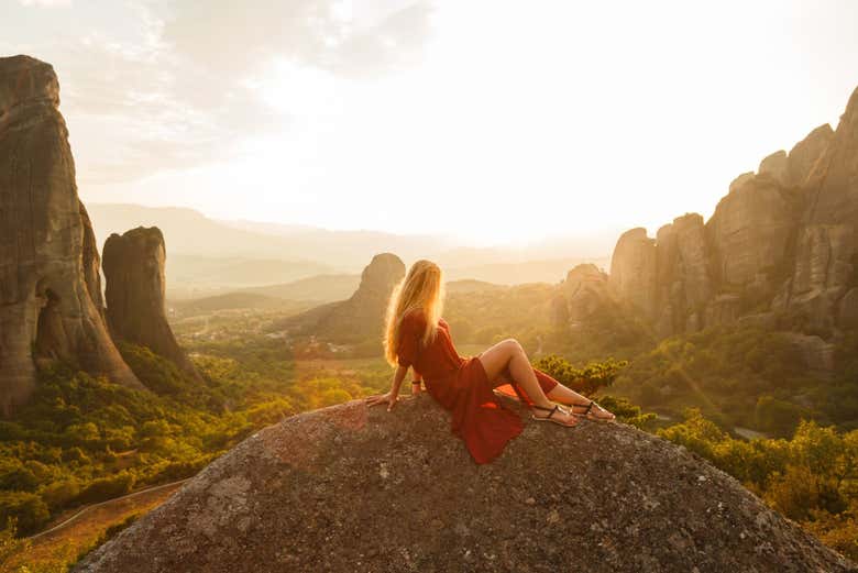 sunset rock of meteora