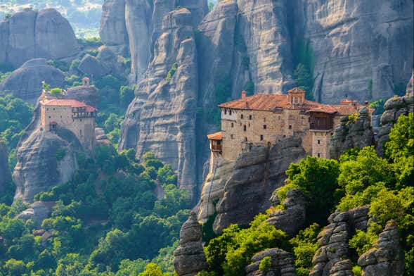 https://www.civitatis.com/f/grecia/kalambaka/senderismo-meteora-589x392.jpg