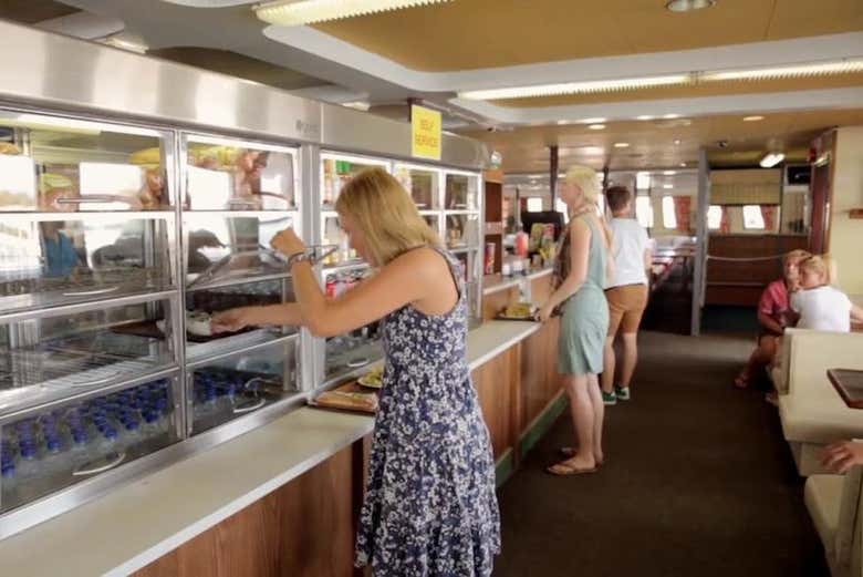 Pranzo nella barca