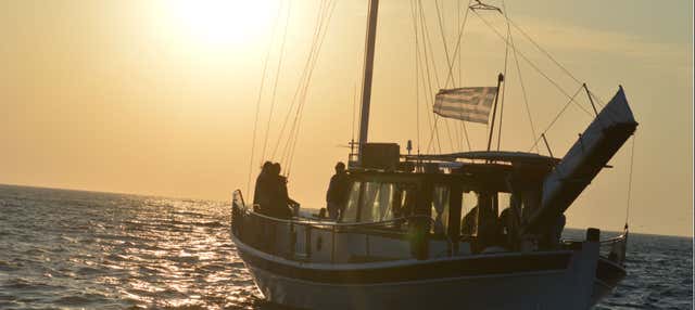 Cruzeiro por Mykonos ao entardecer