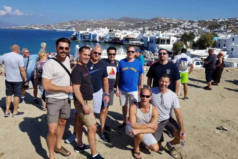 Grupo de turistas en Mykonos