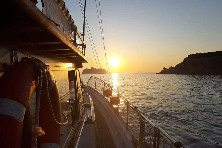 Navegaremos com o pôr do sol