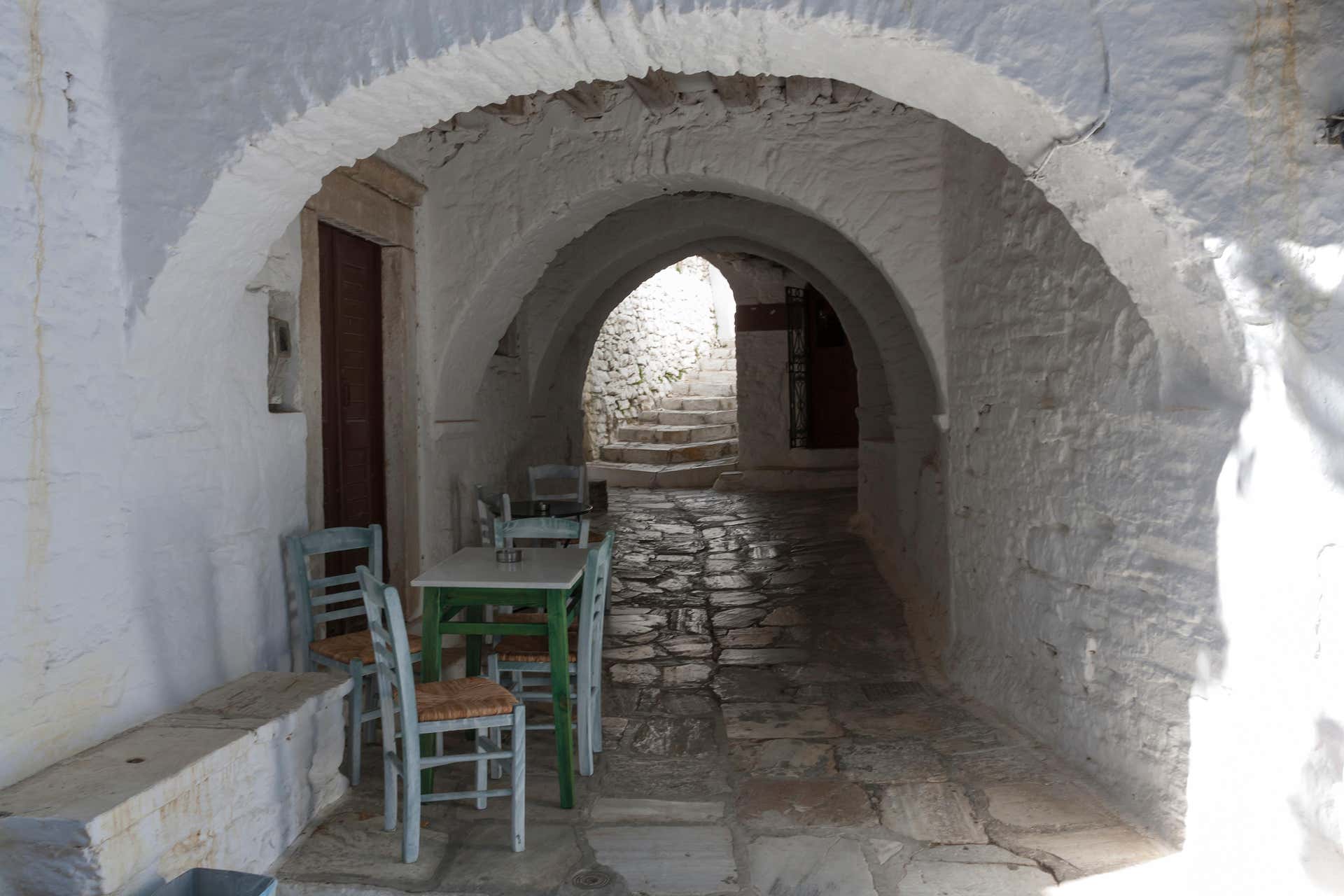 Tour di Filoti, Apeiranthos e Halki