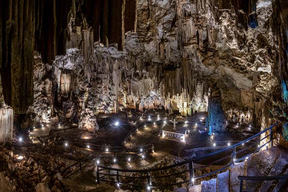 Escursione al monastero di Arkadi, a Margarites e alla grotta di Melidoni