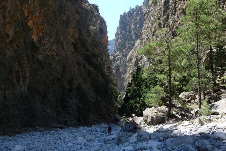 Vous pénétrerez dans des gorges sculptées par le temps