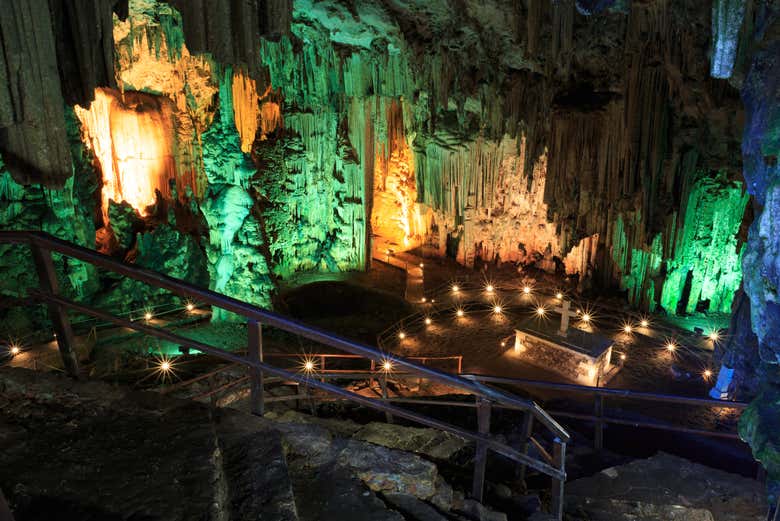 Visiting Melidoni Cave
