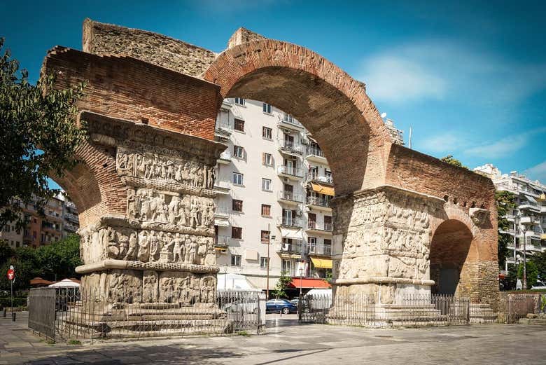 L'arco romano di Galerio 