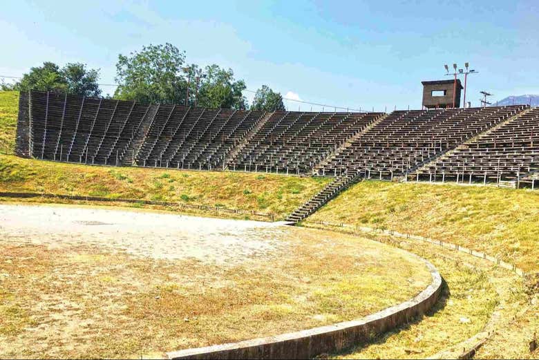 Graderío del teatro de Díon