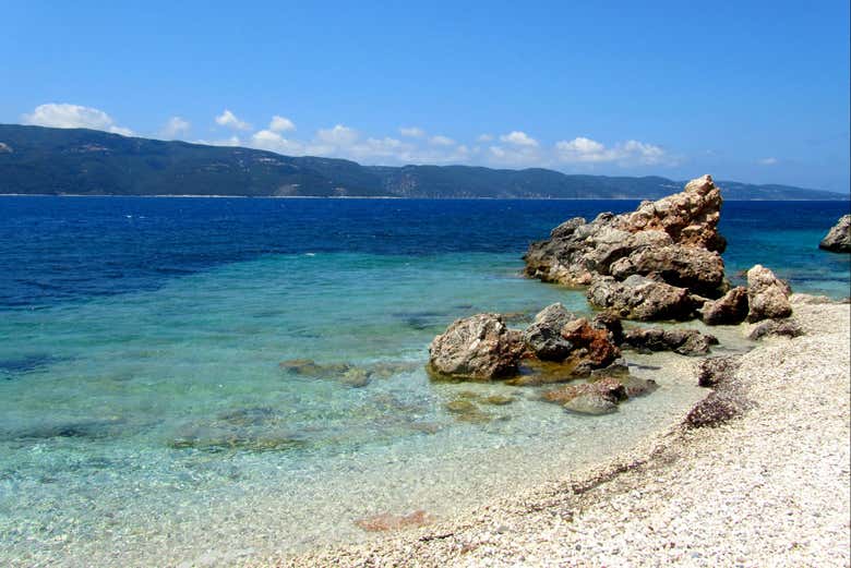 Playa blanca en Ítaca