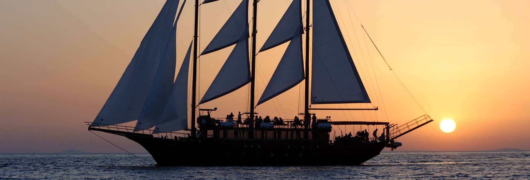 Paseos en barco en Santorini