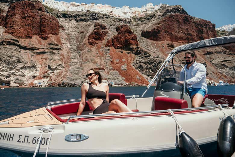 Louez un bateau et sillonnez la mer Égée