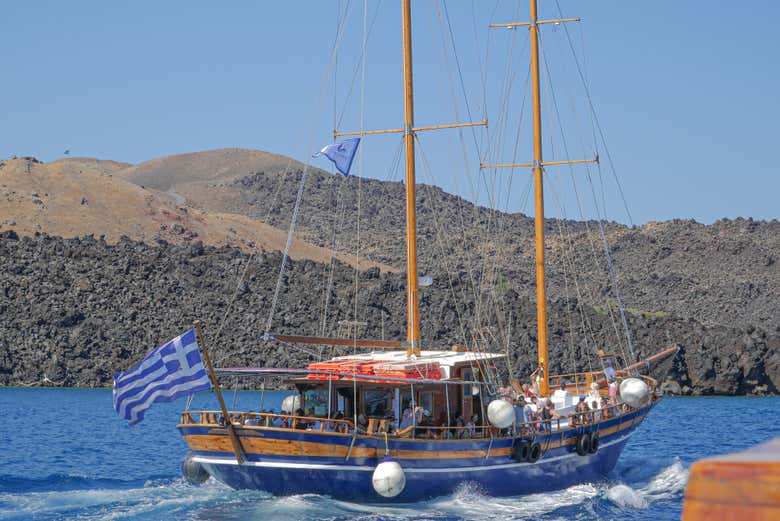 In barca a Santorini