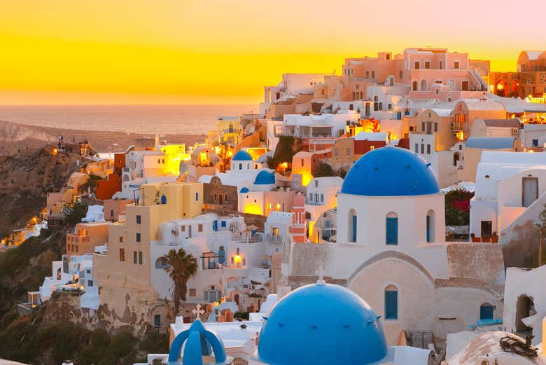Un bellissimo tramonto a Santorini