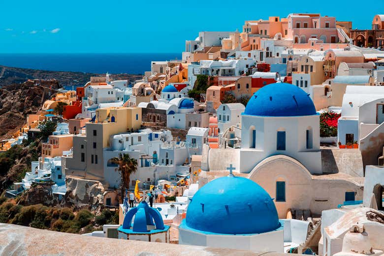 Oia e le sue celeberrime cupole azzurre