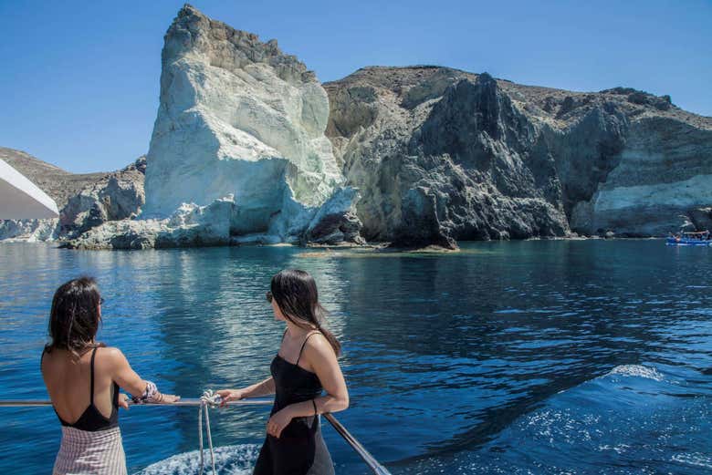 Paisaje volcánico en Santorini