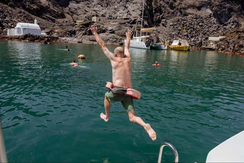 Salto desde el catamarán