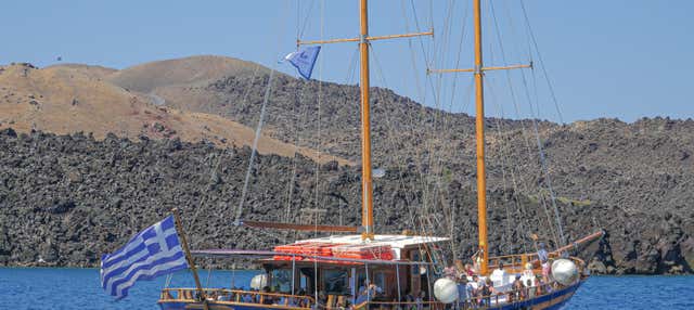 Balade en bateau dans la Caldeira de Santorin