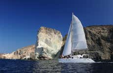 Santorini Caldera Private Catamaran Trip