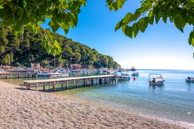 Agnontas Beach