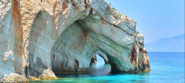 Excursão às Grutas Azuis e praia de Navagio