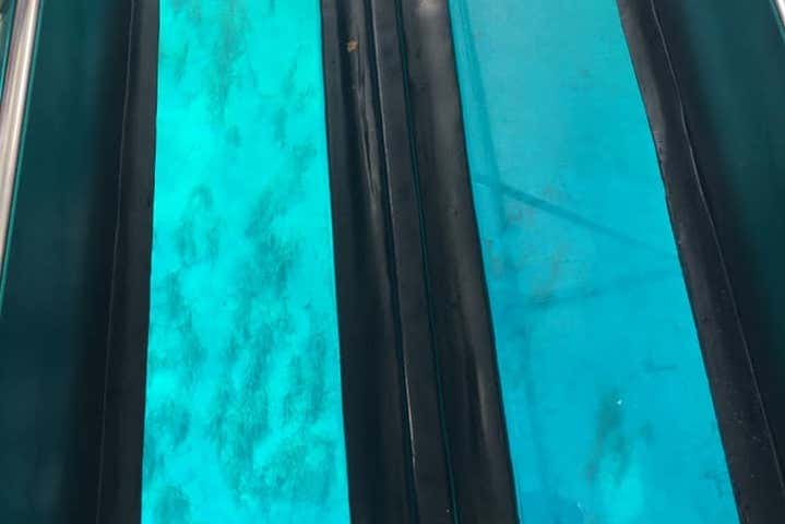 Fundo de vidro do barco