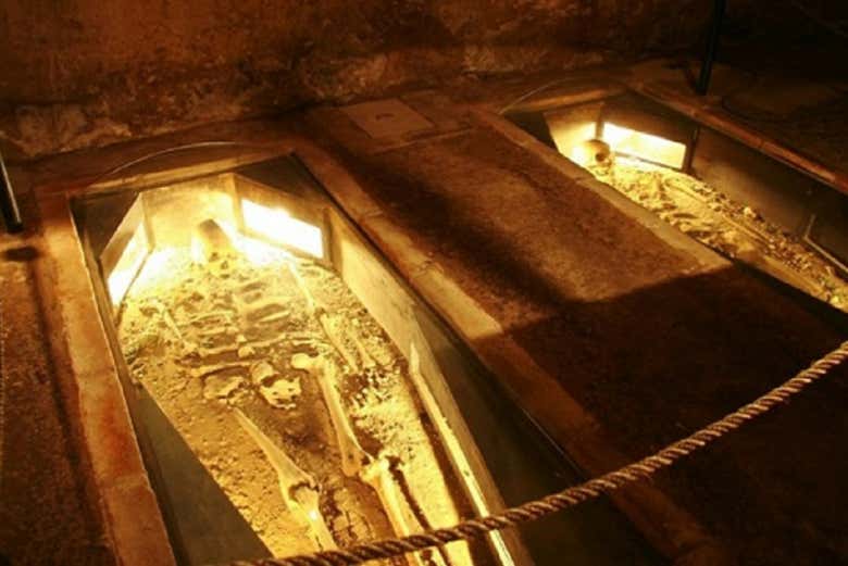 Una de las criptas de Santo Domingo