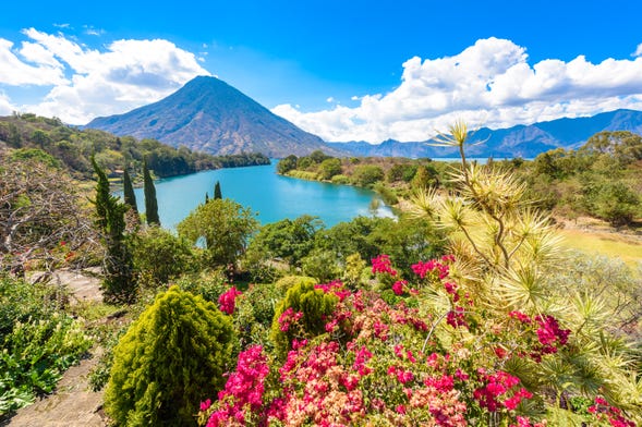 Excursão ao Lago Atitlán + Passeio de barco a Santiago