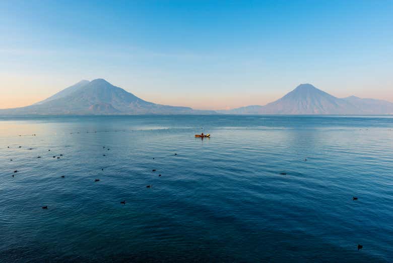 Lever de soleil sur le lac Atitlán