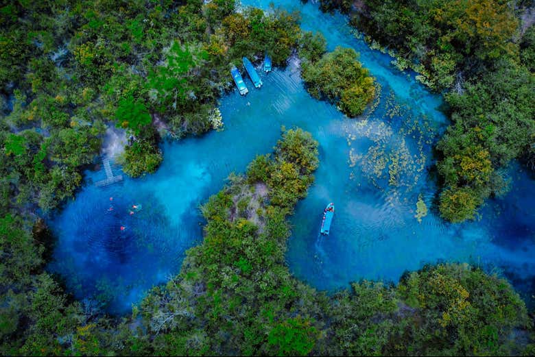 Vista de dron del Cráter Azul