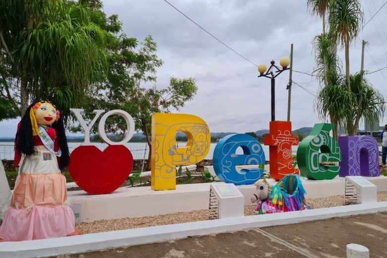 Despedindo-nos de Flores em Petén