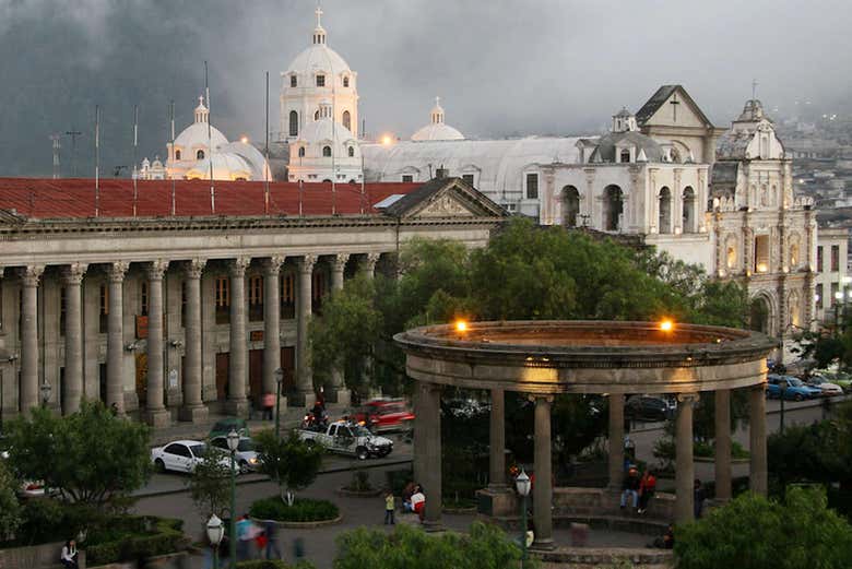 Contemplando il centro storico di Quetzaltenango