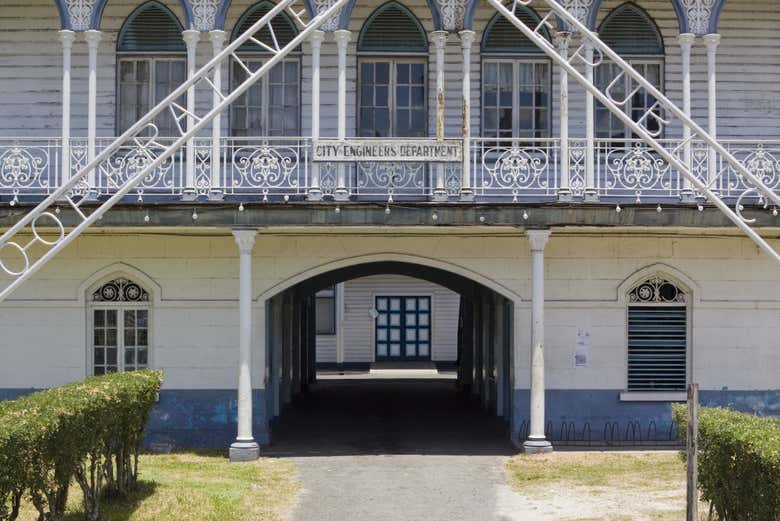 Détails des bâtiments coloniaux