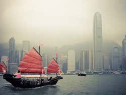Giro in barca a Hong Kong
