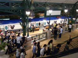 Disneyland Hong Kong: Metrô