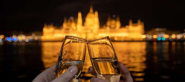 Budapest Cruise + Folk Show