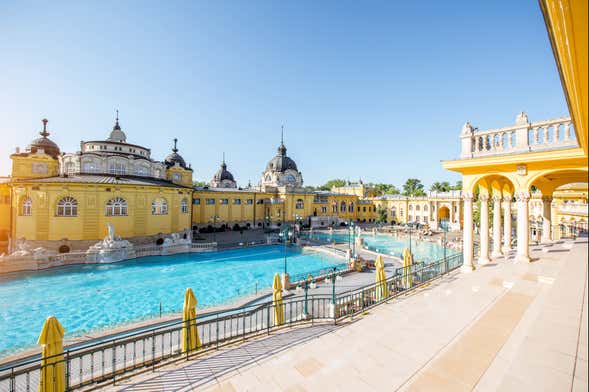 Entrada al Balneario Széchenyi