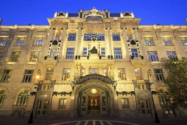 Paseando por Budapest de noche