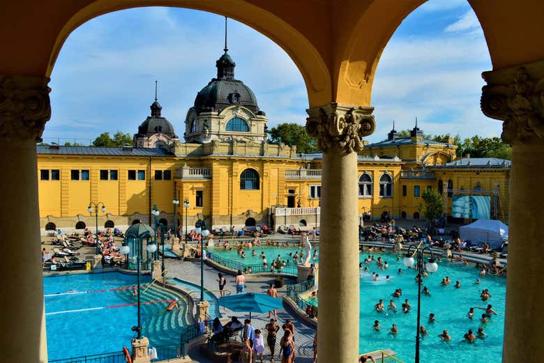 O Balneário Széchenyi é muito popular na Hungria