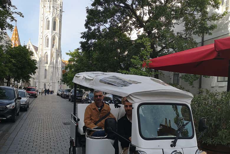 Explorando Budapeste de tuk tuk