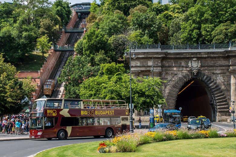 Bus touristique de Budapest