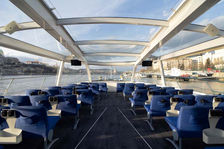 Les sièges confortables du bateau