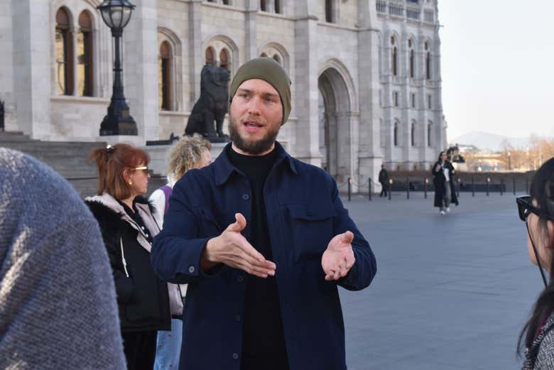 El guía contándonos la historia de Bratislava