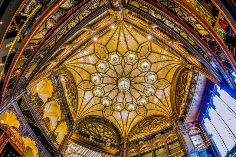 Lujosas galerías de Budapest