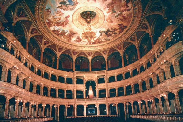 Interior de la Ópera de Budapest