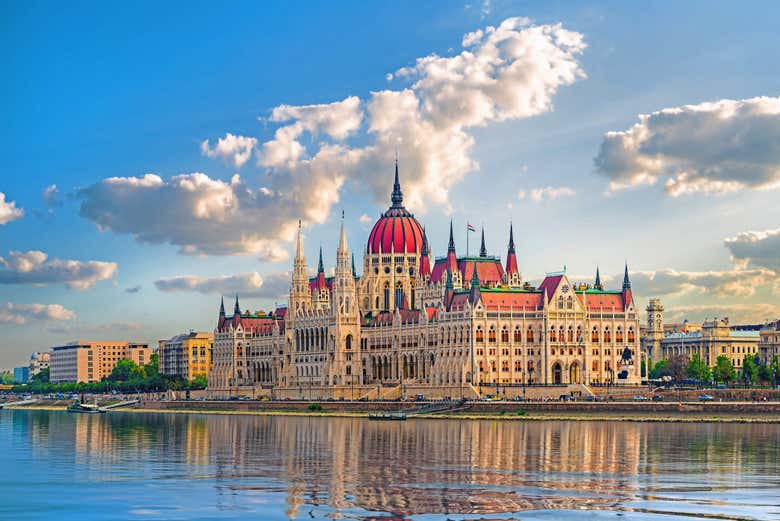Vista sul Parlamento di Budapest